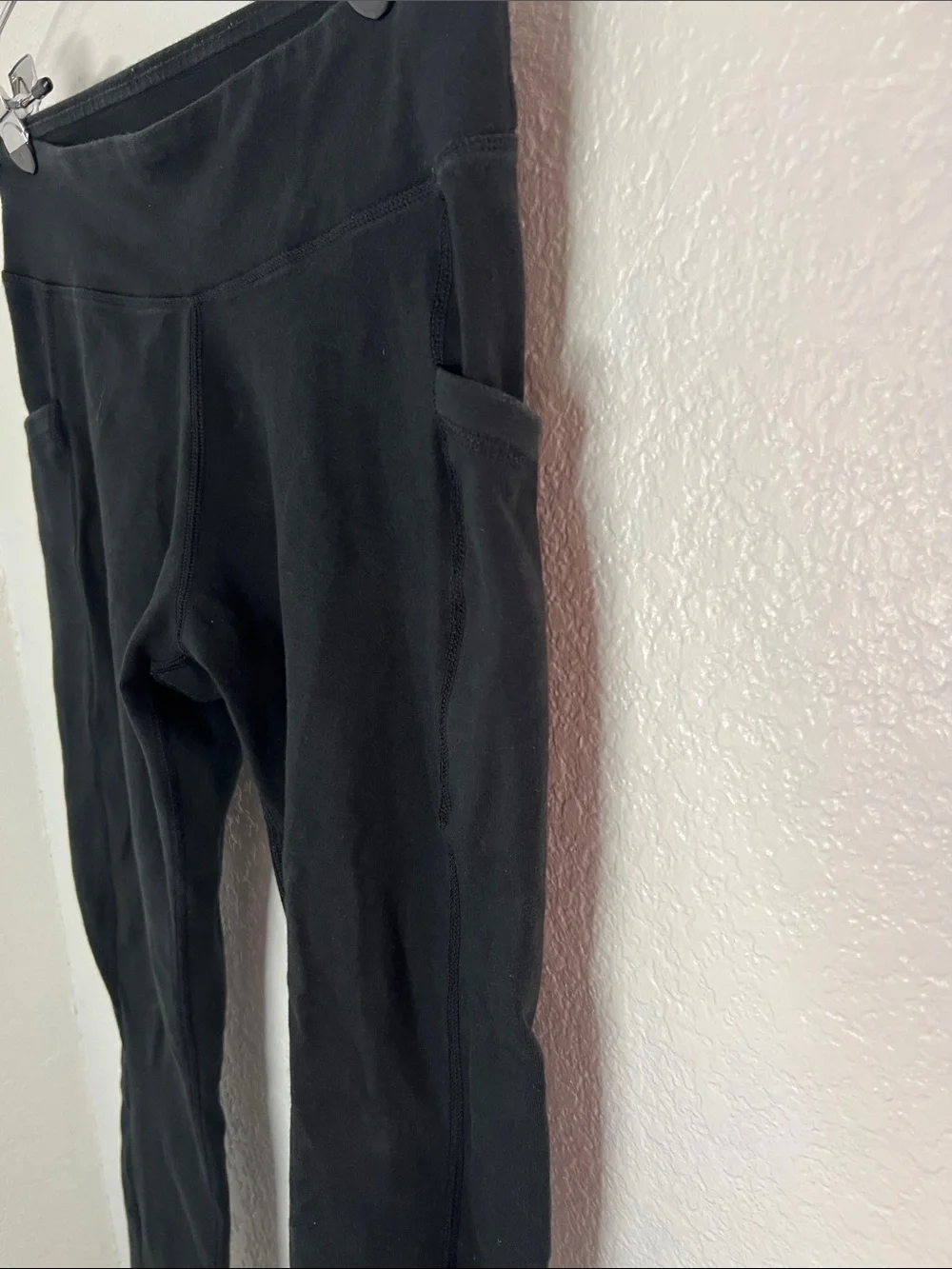 Pact organic cotton woman’s black legging medium